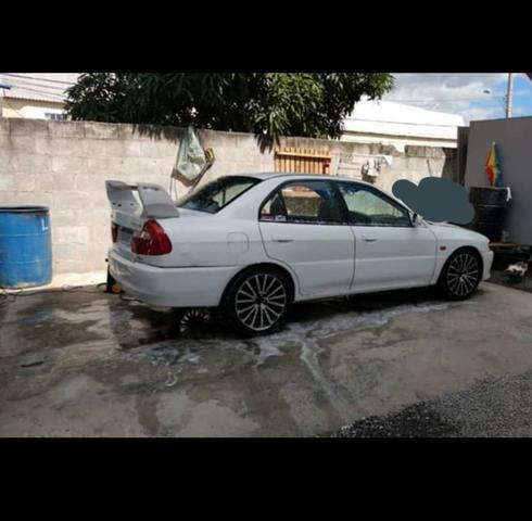 Mitsubishi Lancer GLX manual completo! Barato - Foto 2