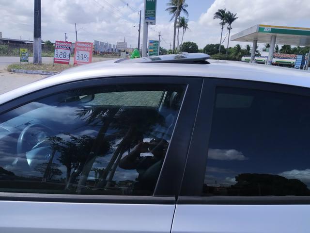 Hyundai i30 com teto solar - Foto 6