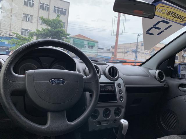 Ford Fiesta 1.6 C/GNV Apenas 27.000 km Muito Novo e 1 Ano de Seguro - Foto 9