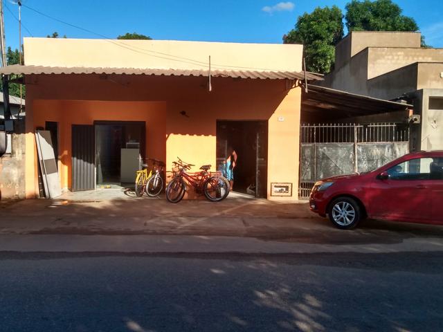 VENDE-SE casa na avenida São Joaquim