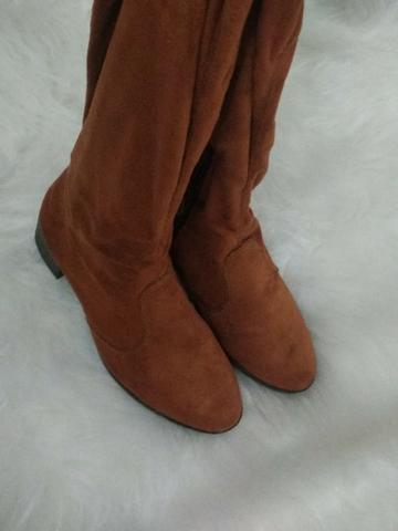 Bota cano longo camurça