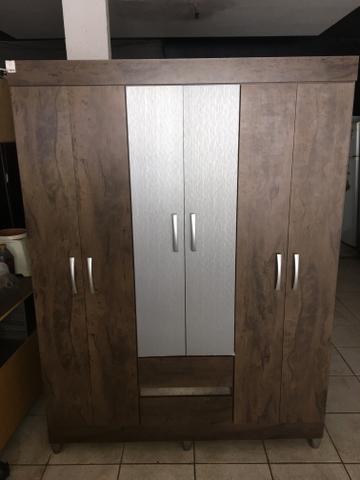Guarda roupa casal