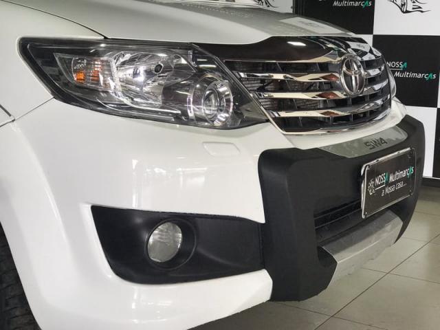 TOYOTA HILUX SW4 SRV 4X4 3.0 AUTOMÁTICA DIESEL - Foto 9