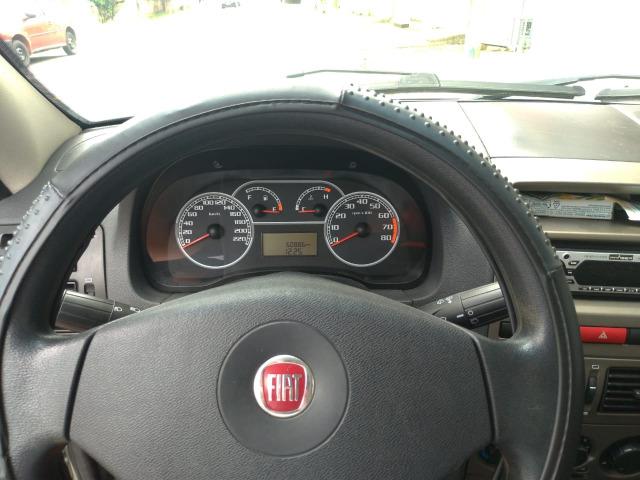 Fiat Palio Essence 1.6 16V (Flex) 2011 - Foto 3