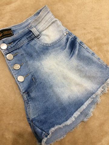 Short e saias jeans