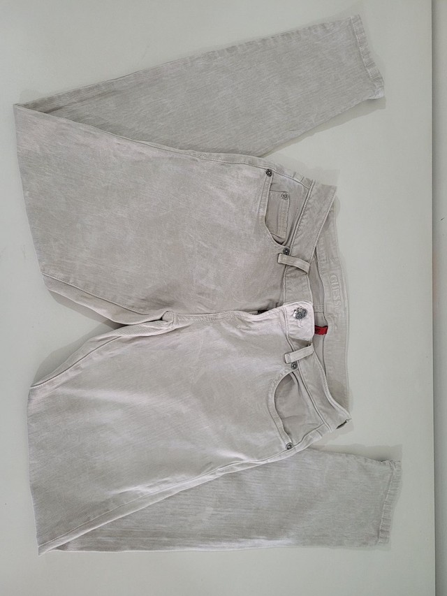 Calça jens feminina marca Guess original  - Foto 2