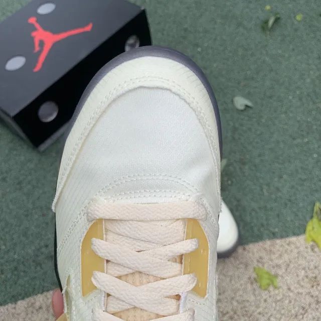 Air Jordan 5 x Off-White 'Sail' - Foto 2