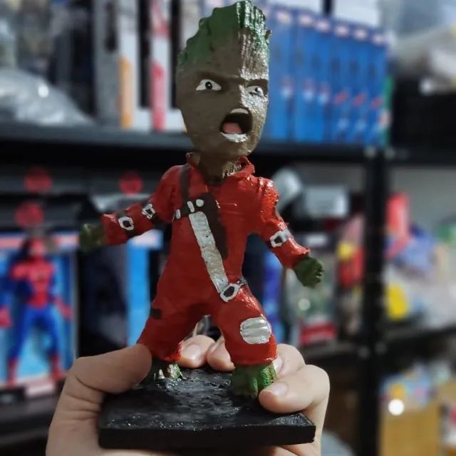 Pequeno Baby Groot Guardiões da Galaxia Boneco em Resina - Foto 2