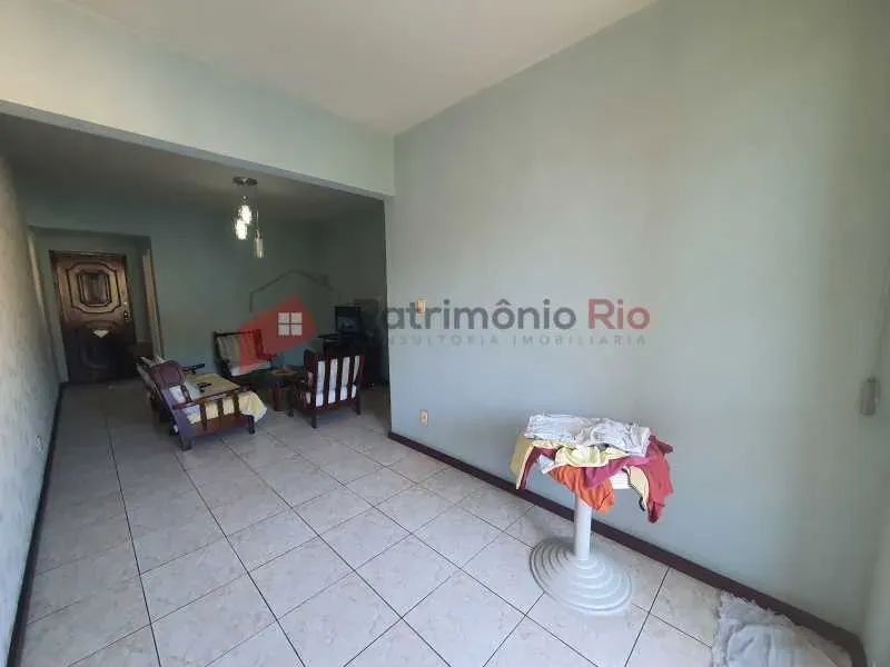 Apartamento 2 quartos, 1 dependência, varanda e vaga - Foto 2