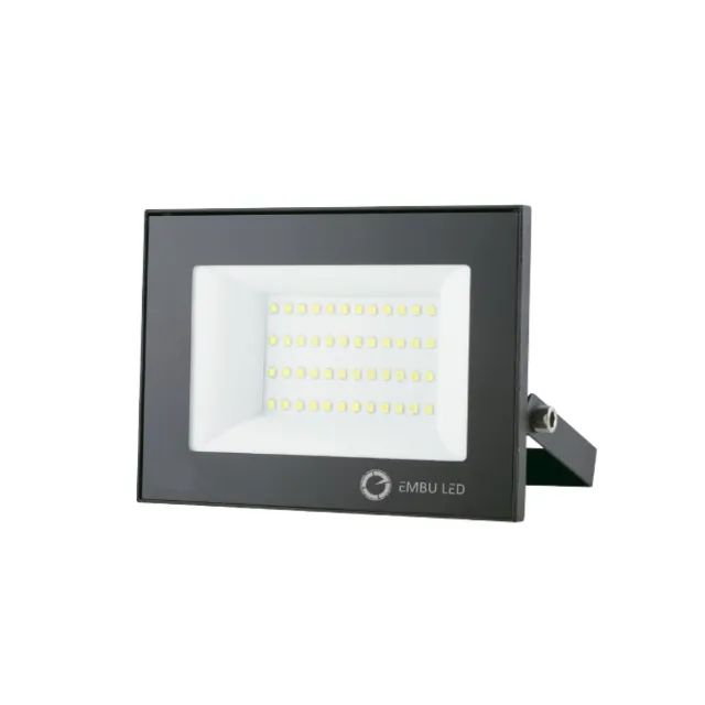 Refletor Led 50w Rgb Slim Ip67 Embu Led C/ Controle Remoto Carcaça Preto 110v/220v