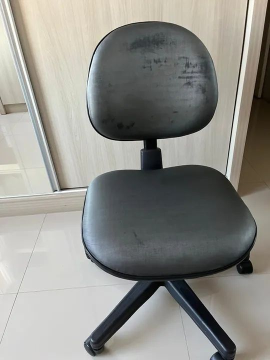 Cadeira de Escritório Giratória com Rodas - Foto 4
