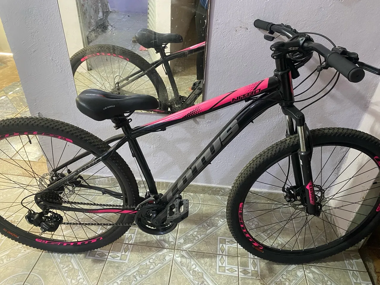 bicicleta aro 29 rosa com preto