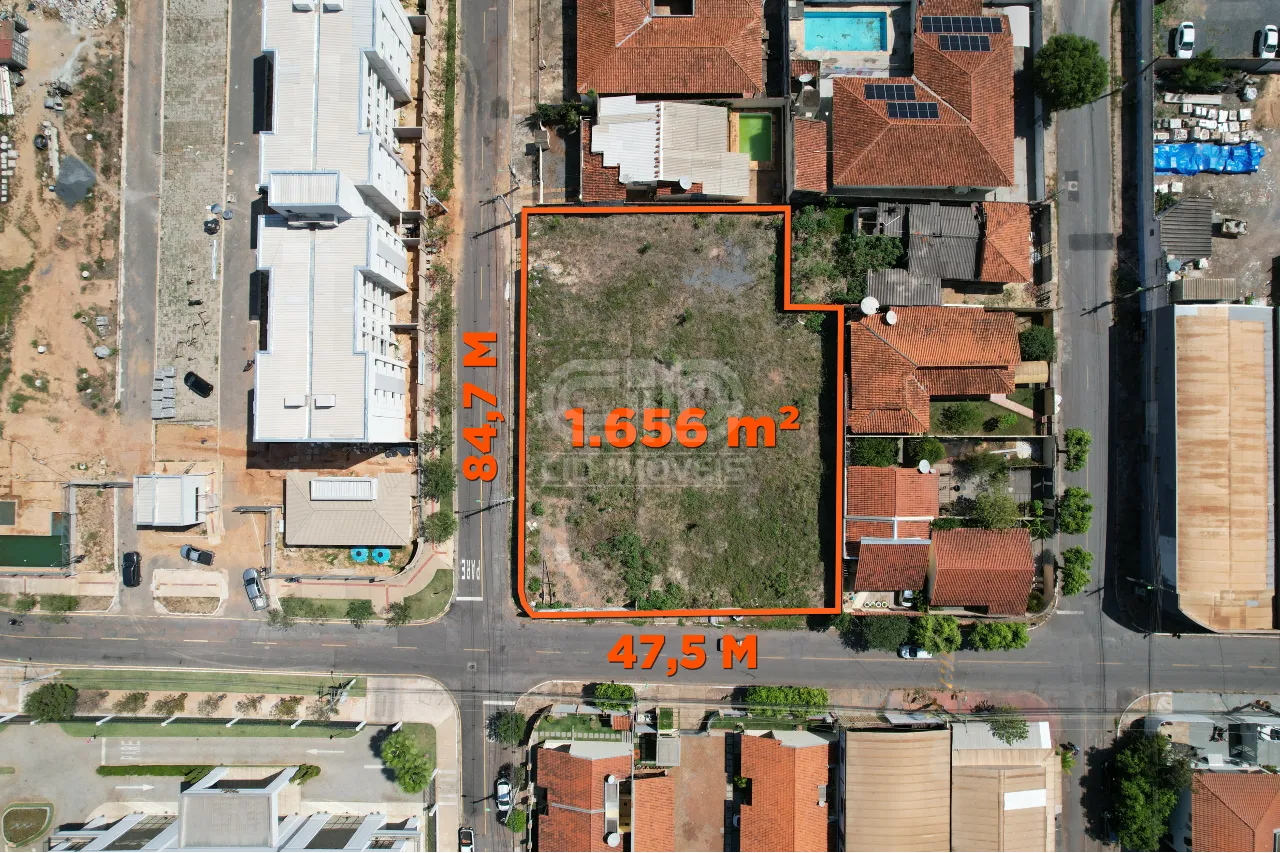 Terreno com aprox. 1.700m² no Boa Esperança