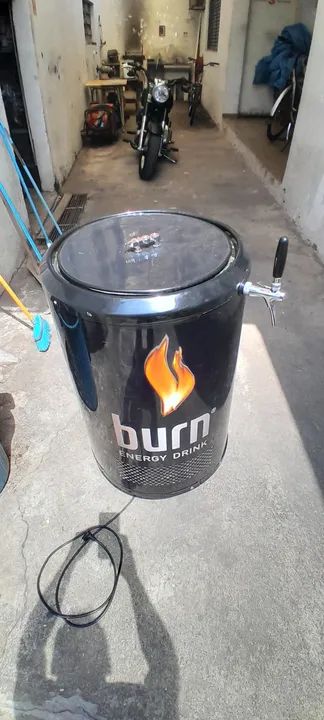 Cervejeira Cooler Elétrico c/ Extrator Barril Heineken Torneira Italiana