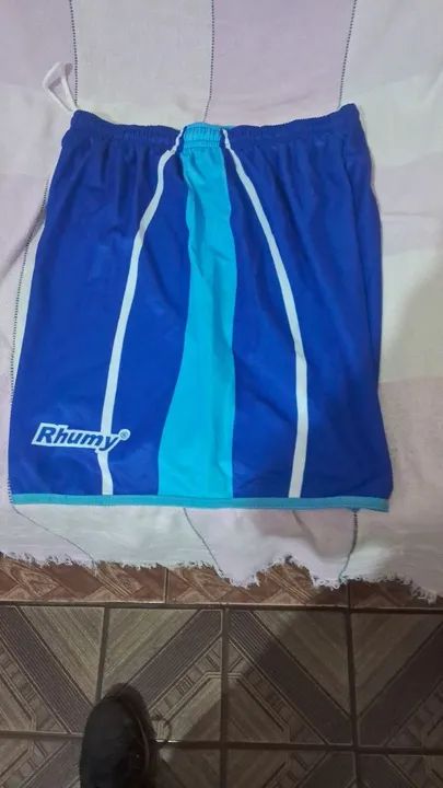 Jogo de camisa uniforme de time futebol semi novo usada duas vezes em jogos de fim de ano - Foto 2