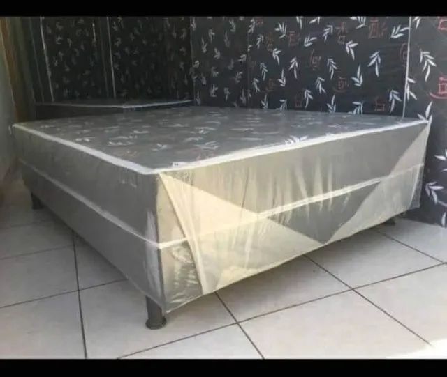 cama box acoplada  casal  **nova na embalagem** medidas 138x188  entrega gratis em todo df