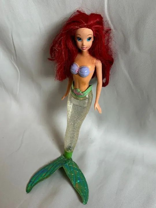 Boneca Usada Pequena Ariel 