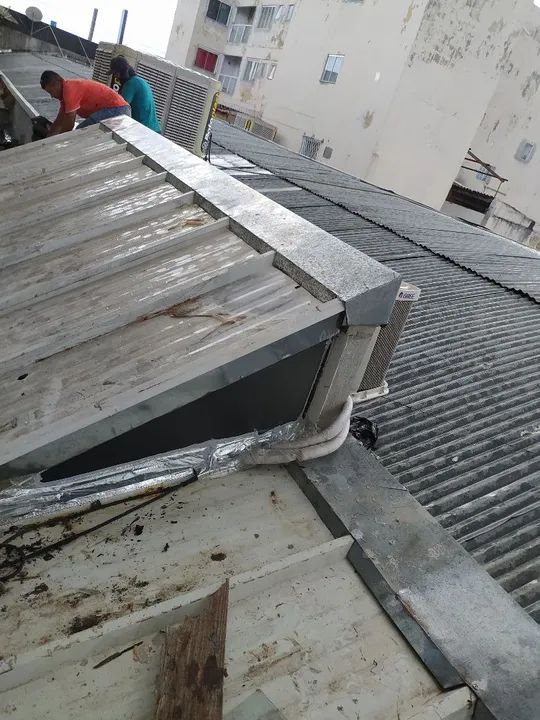 Calhas e rufos e manutenção 