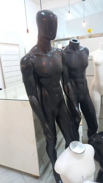 Vendo Manequins fundo de loja - Foto 4