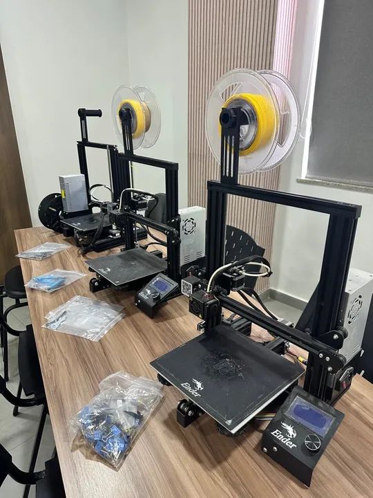 Impressora 3D Ender profissional em perfeito estado e com acessórios  - Foto 3