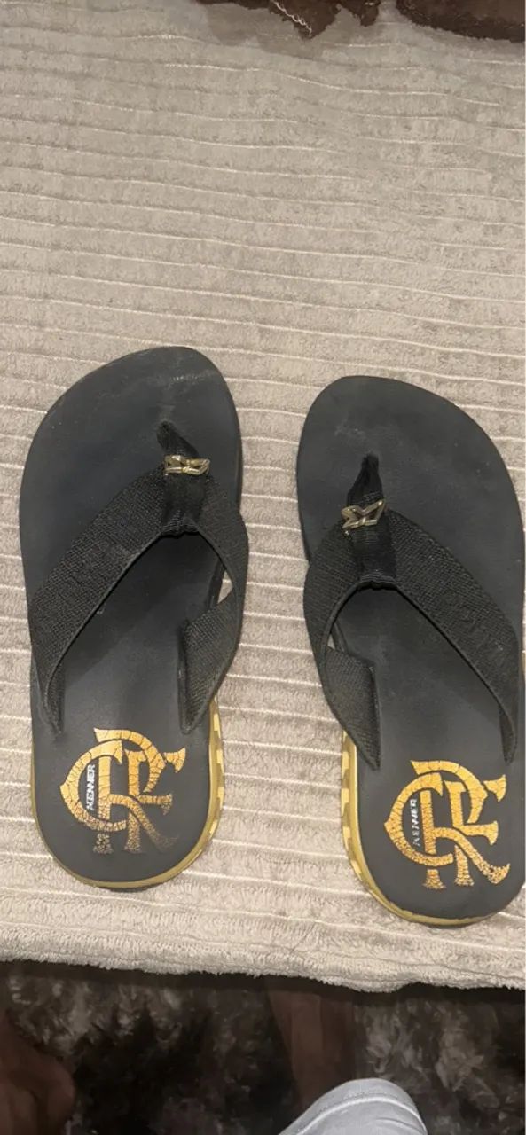Chinelo Kenner Original - Preto com Detalhes Dourados - Foto 3
