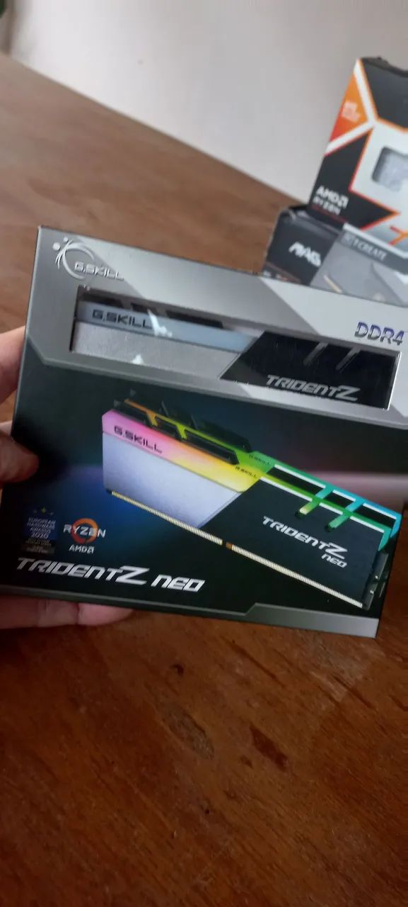 RAM CL 14, 3600mhz G.Skill Trident Z Neo (2x8GB) DDR4 - Memória