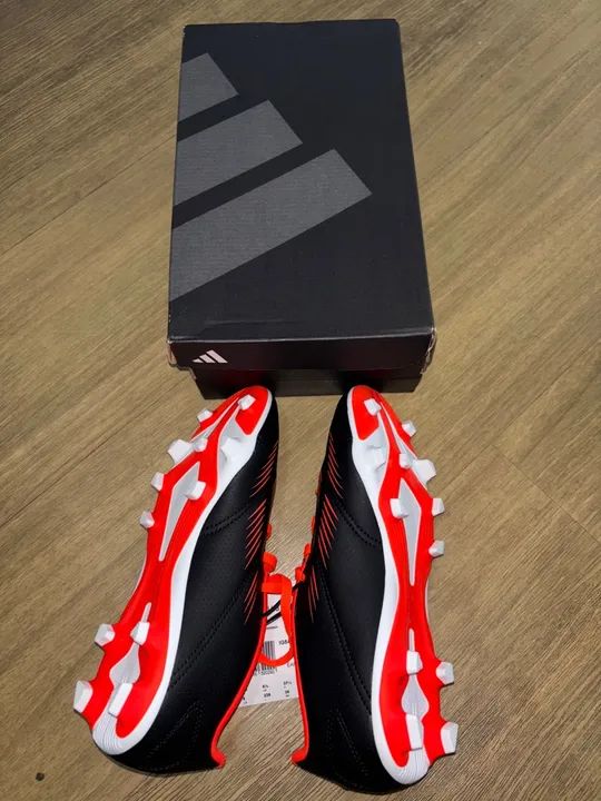 Chuteira Predator trava original tamanho 35 e 36 novas  - Foto 3