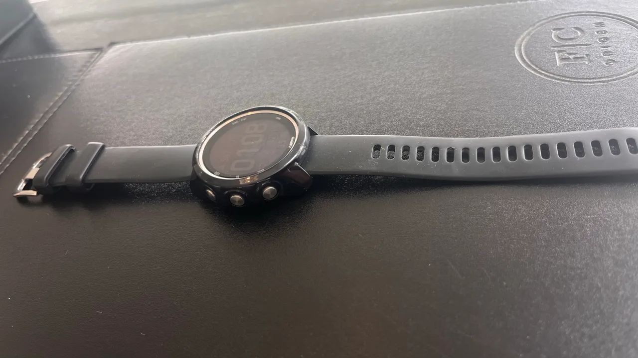 Relógio Garmin 645 Seminovo com case e carregador - Foto 2