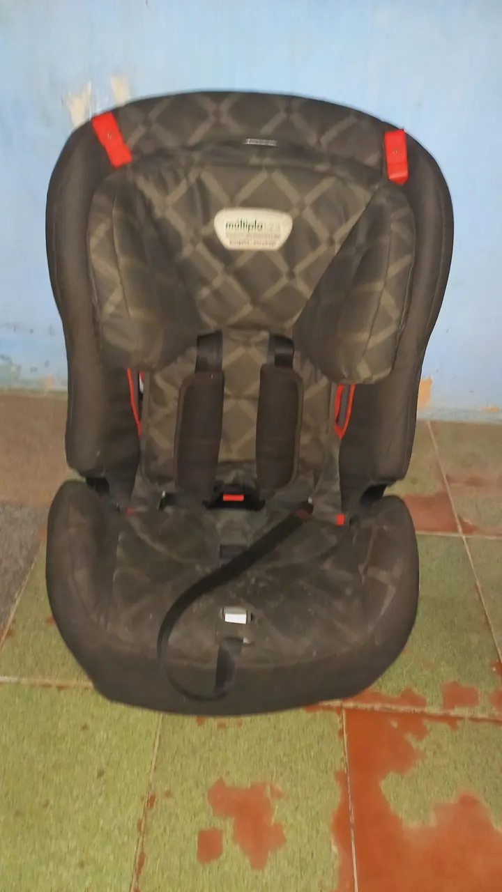 Cadeirinha para carro burigotto aceito cartão.