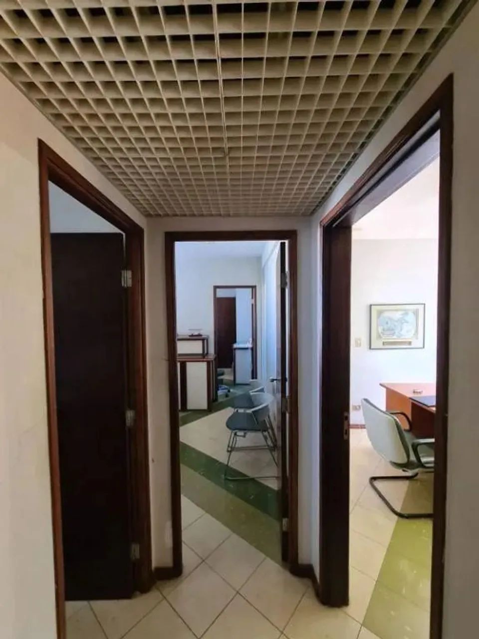 Sala para alugar em Londrina, Centro, com 77.15 m² - Foto 5