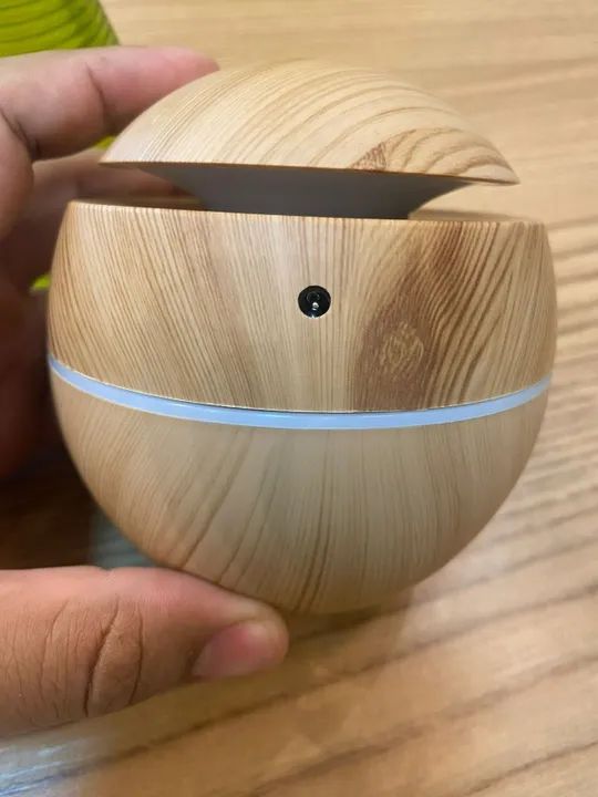 Mini Umidificador de Ar e Aromatizador de Ambientes Tipo Madeira - Foto 4