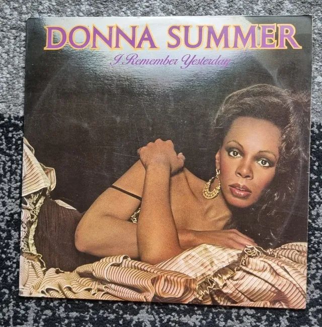 Disco de Vinil Donna Summer - I Remember Yesterday (LP nacional - usado)