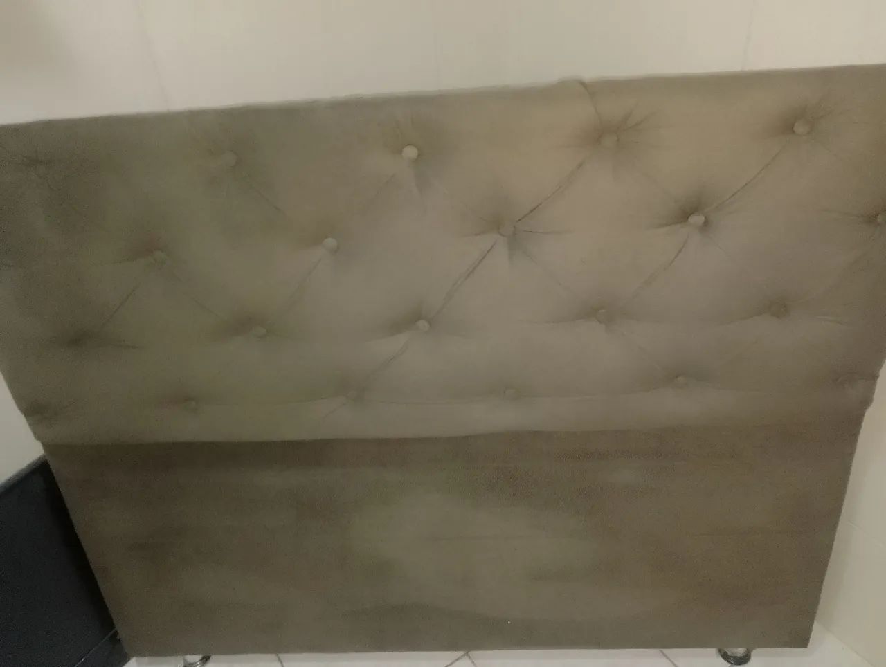 Cabeceira de cama estofada