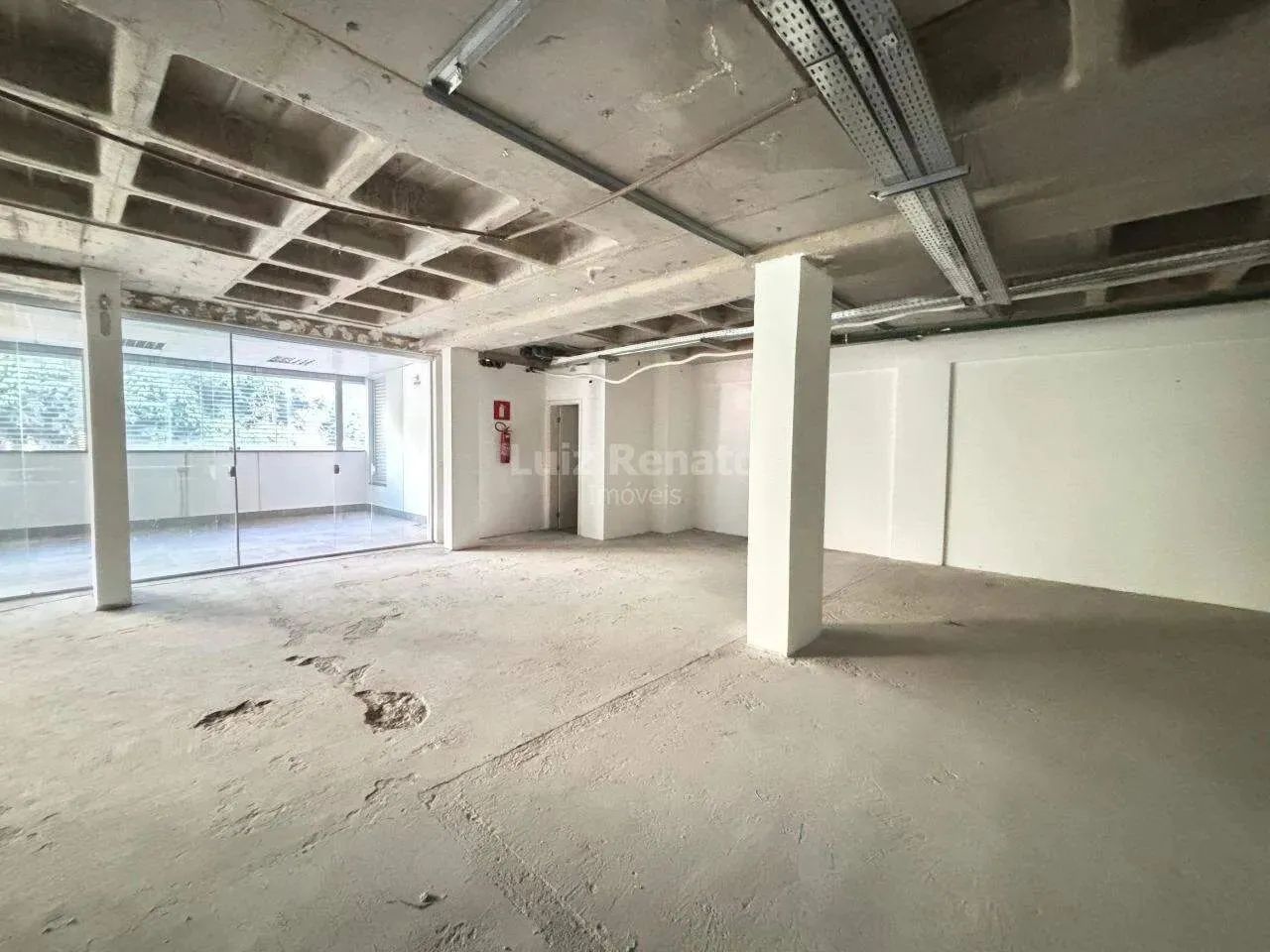 Sala Ampla na Savassi  Última Disponível no Prédio - Foto 2