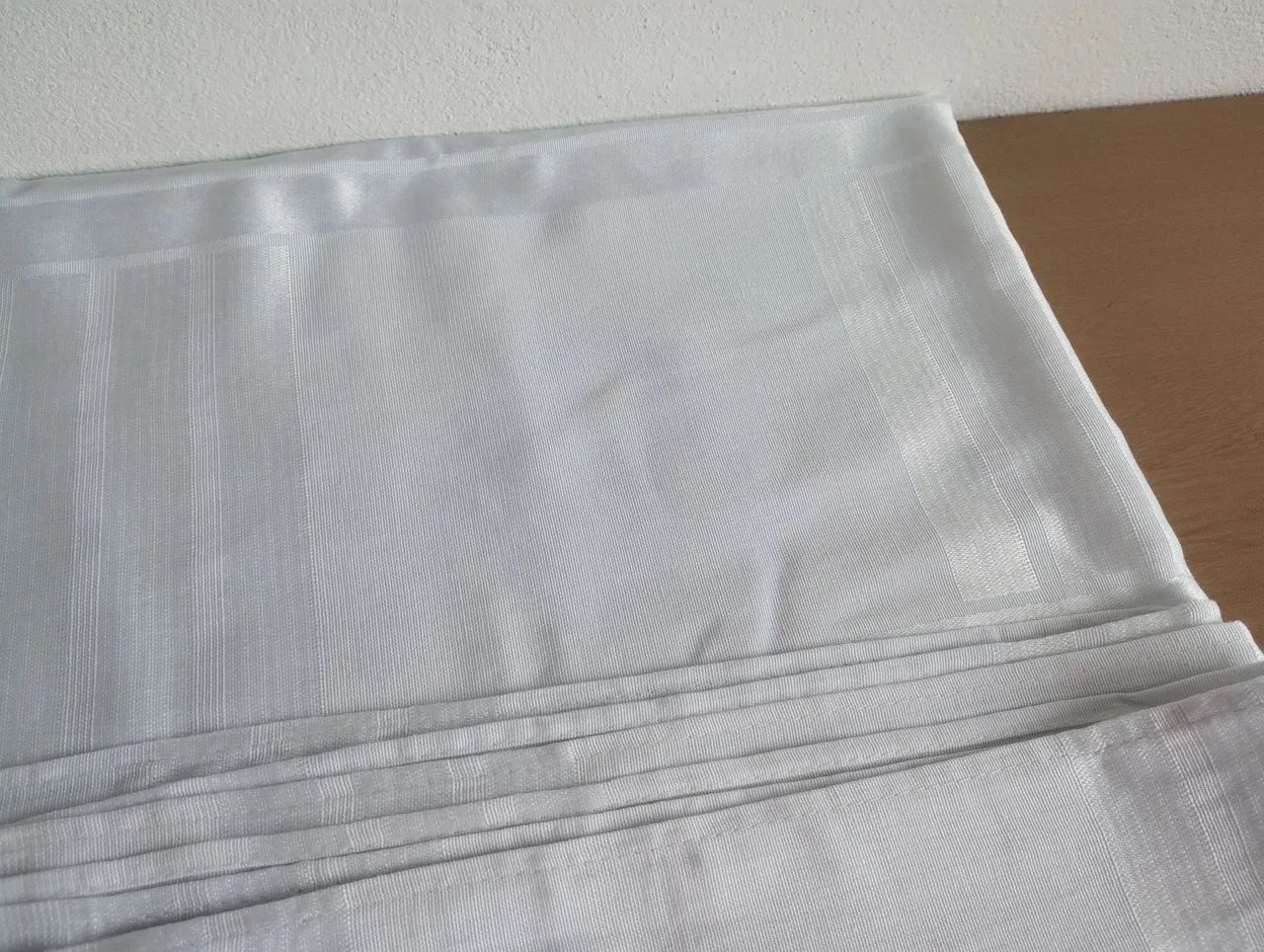 Toalha de mesa branca - 1,60m x 2,50m - Foto 4