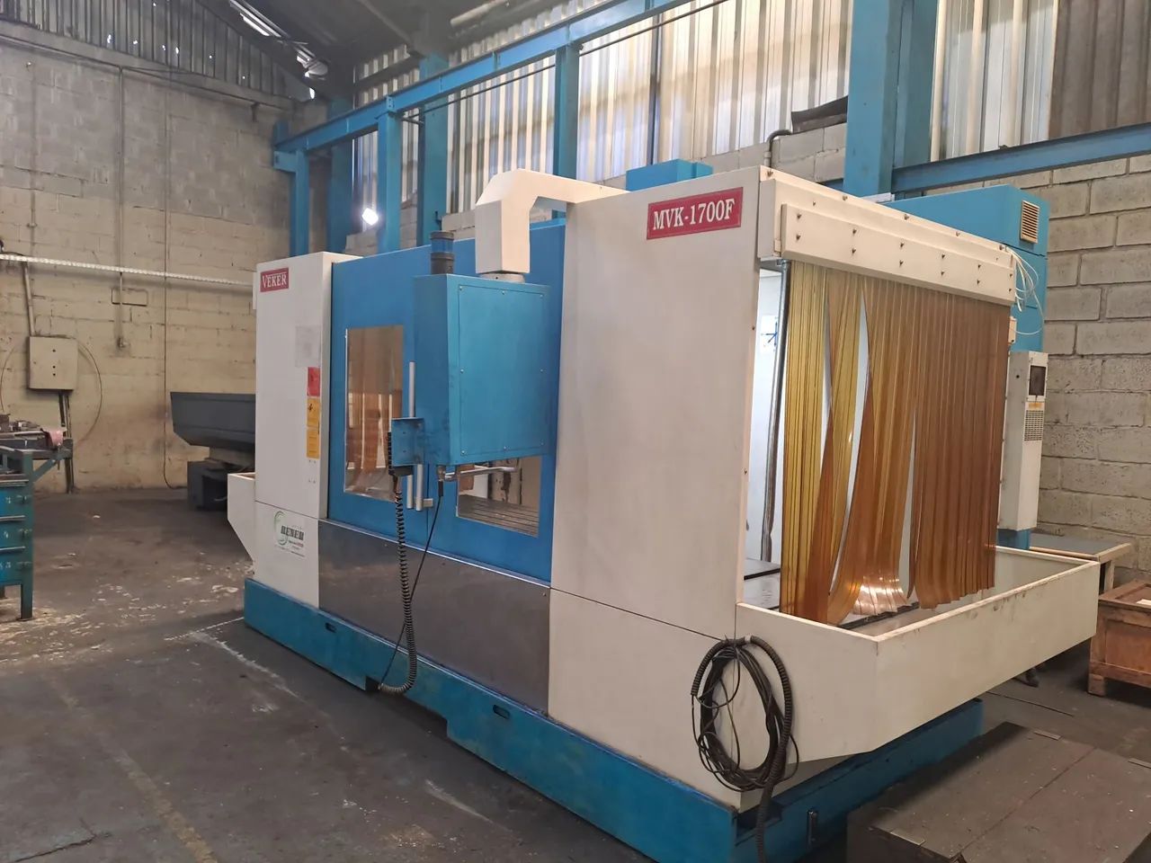 FRESADORA CNC VEKER MVK1700F - Foto 6