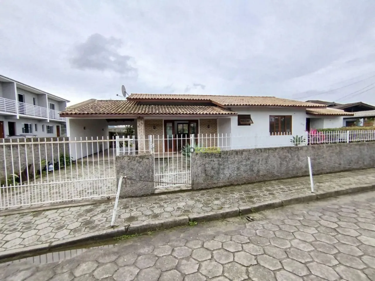 Casa com 3 dormitórios para alugar, 150 m² - Bela Vista - Palhoça/SC
