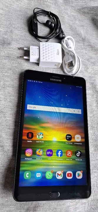 Tablet Samsung Tab A câmera com Flash Chip 4G (pequena avaria na borda debaixo) - Foto 2