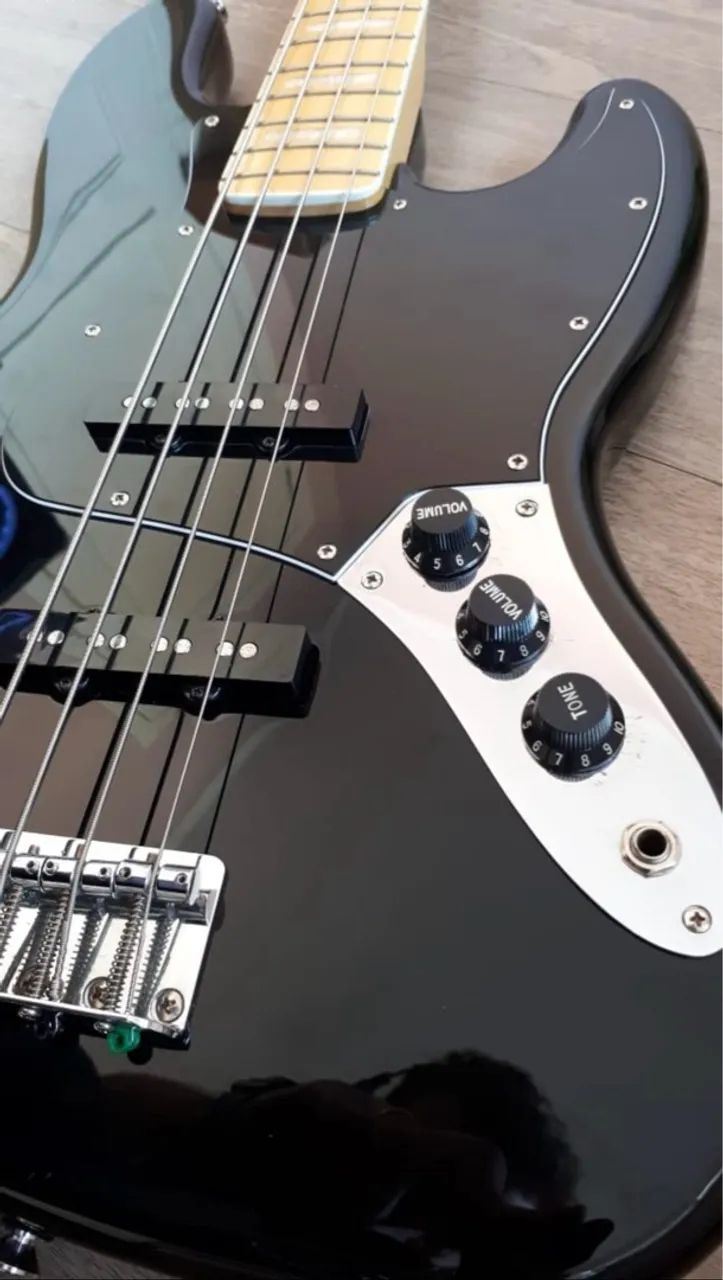 Baixo squier Jazz Bass vintage Modified 77 - Foto 2