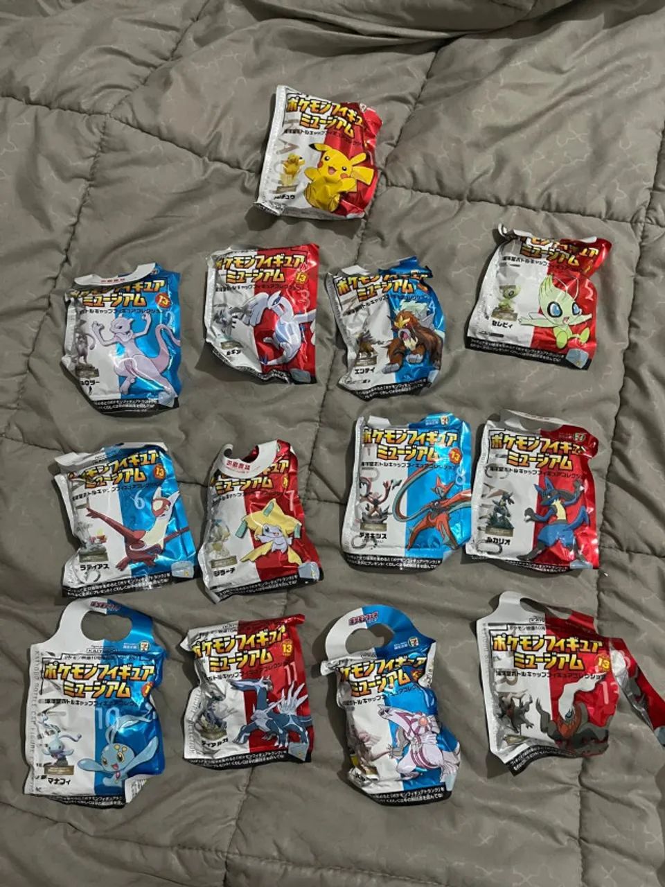 Coleção completa Bottlecap Pokémon - Foto 3