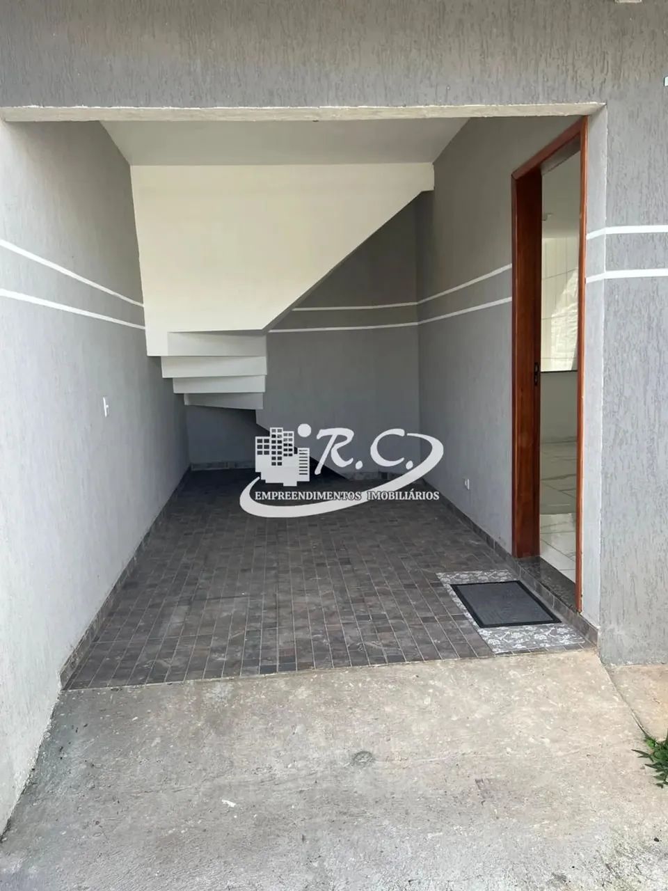 RC Imóveis vende sobrado no Sitio Cercado - Foto 2