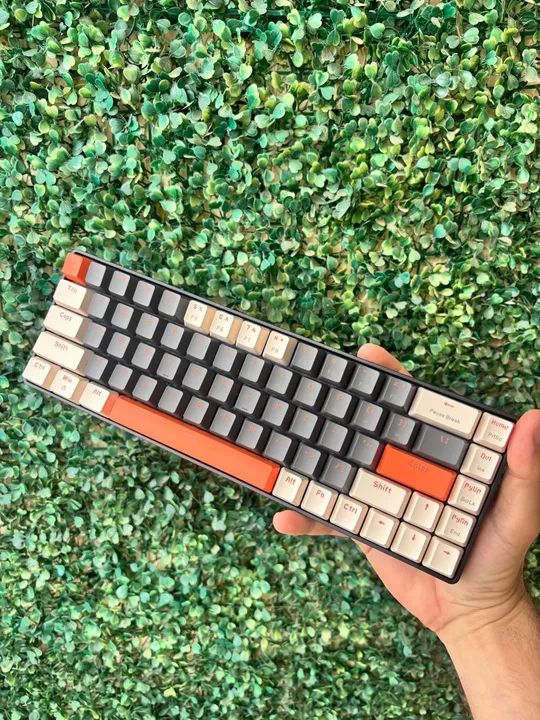 Teclado mecânico sem fio K68 - Foto 4
