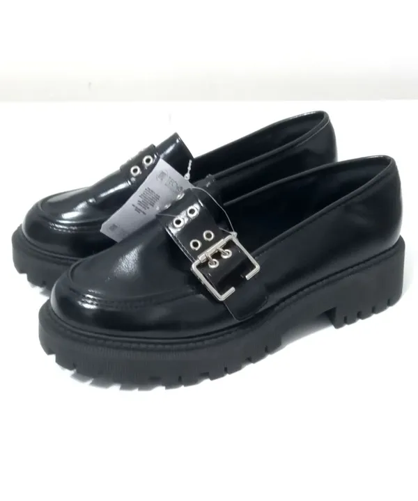 Sapato Feminino NOVO Renner Preto com Fivela