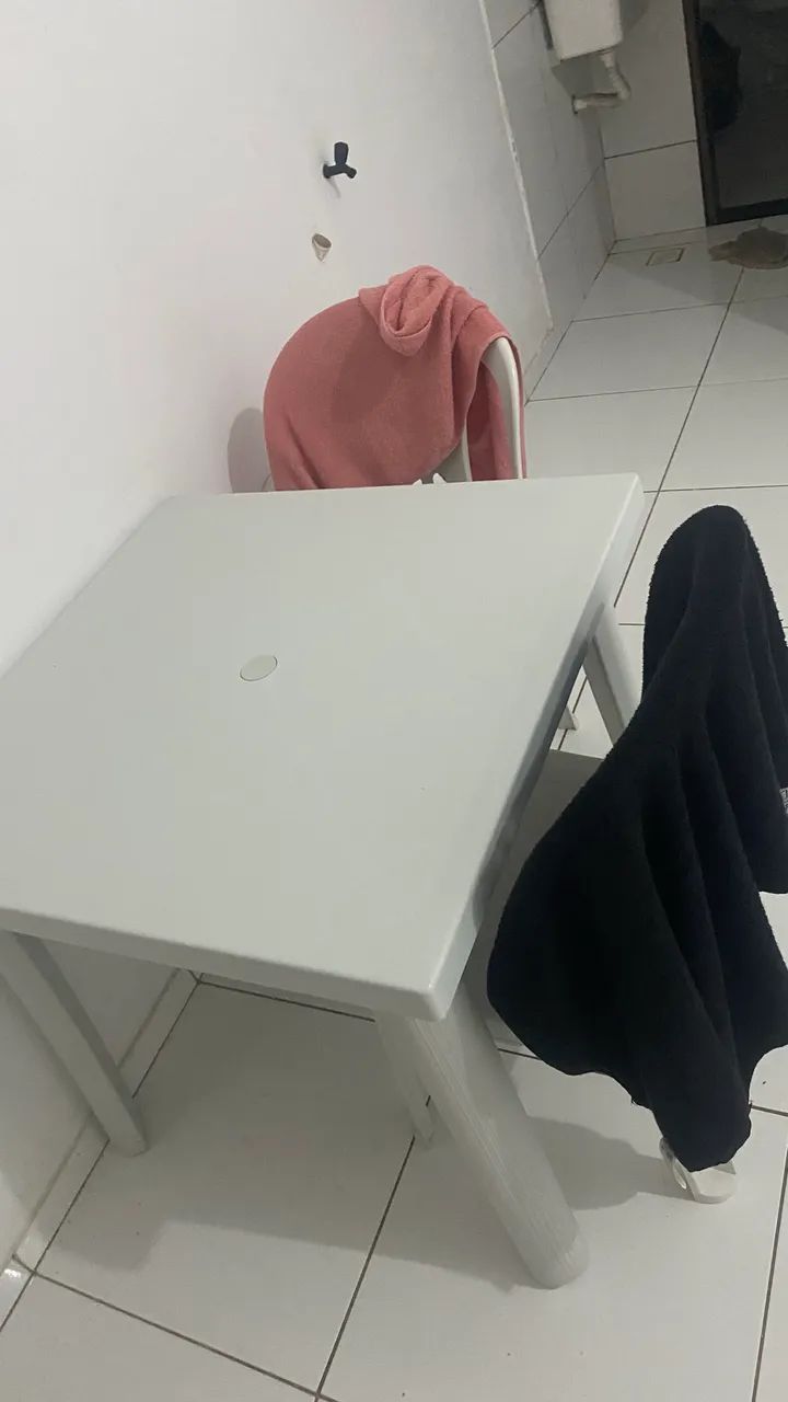 Table64960485406593122