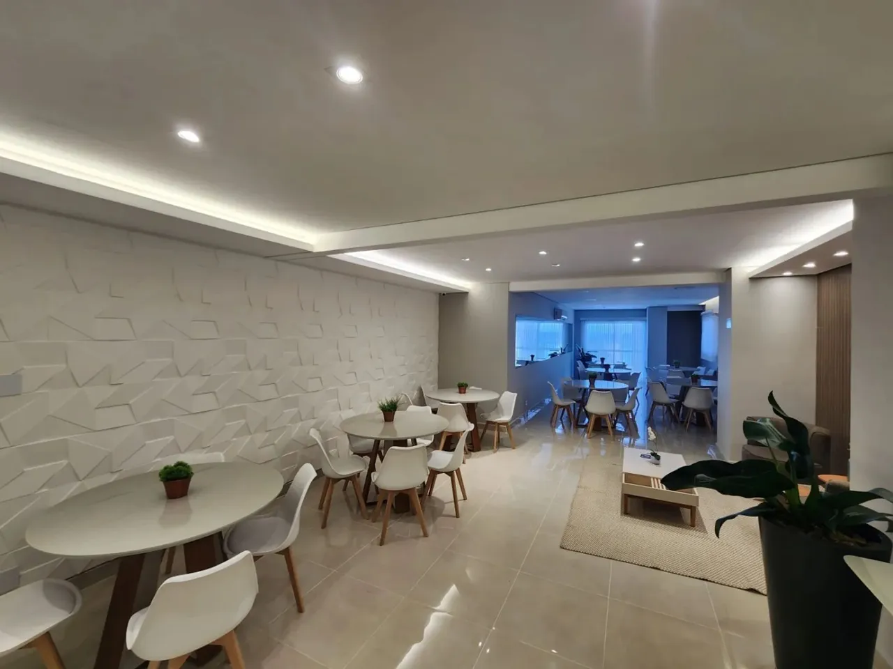 Apartamento com varanda gourmet e vista para o mar, 71m² - centro de Mongaguá