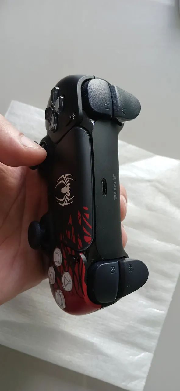 Controle PS5 Spider Man 2 - Foto 5