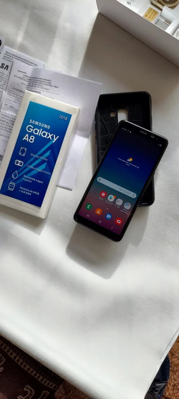 Celular Samsung Mod A 8 - 64 gb - preto usado em excelente estado