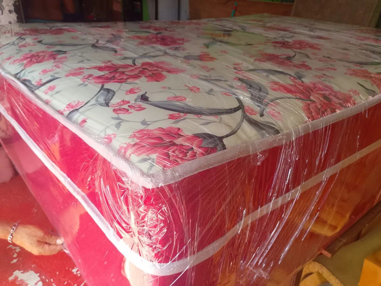 Cama de casal de mola 