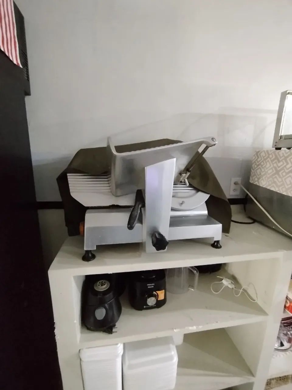 Fatiador de Frios Profissional: Praticidade e Precisão na Sua Cozinha! - Foto 5