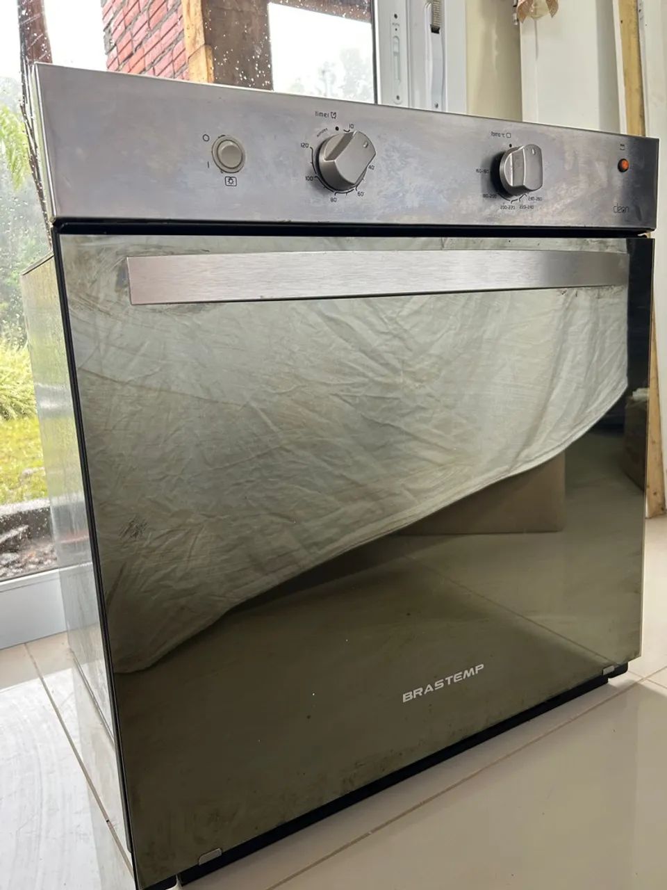 Forno de embutir a gás Brastemp